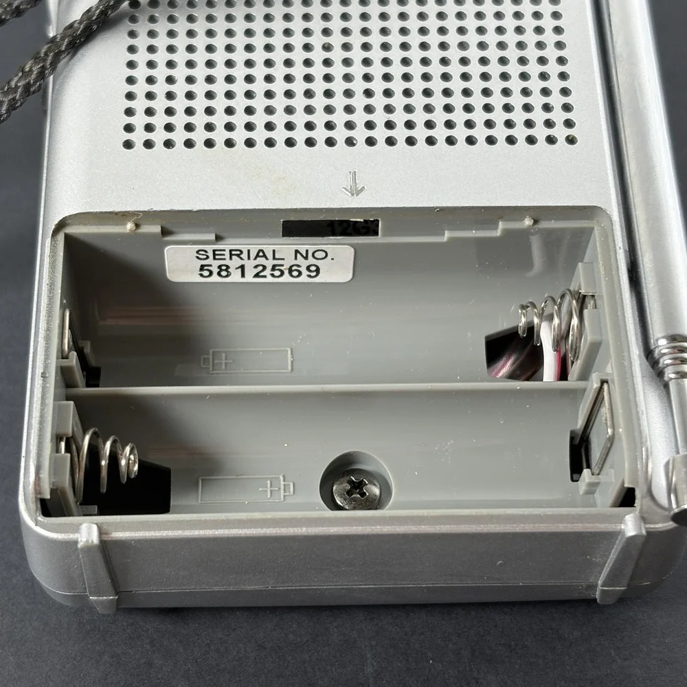 Vintage Sony FM/AM 2 Band Pocket Radio ICF-S10MK2 Tested Working
